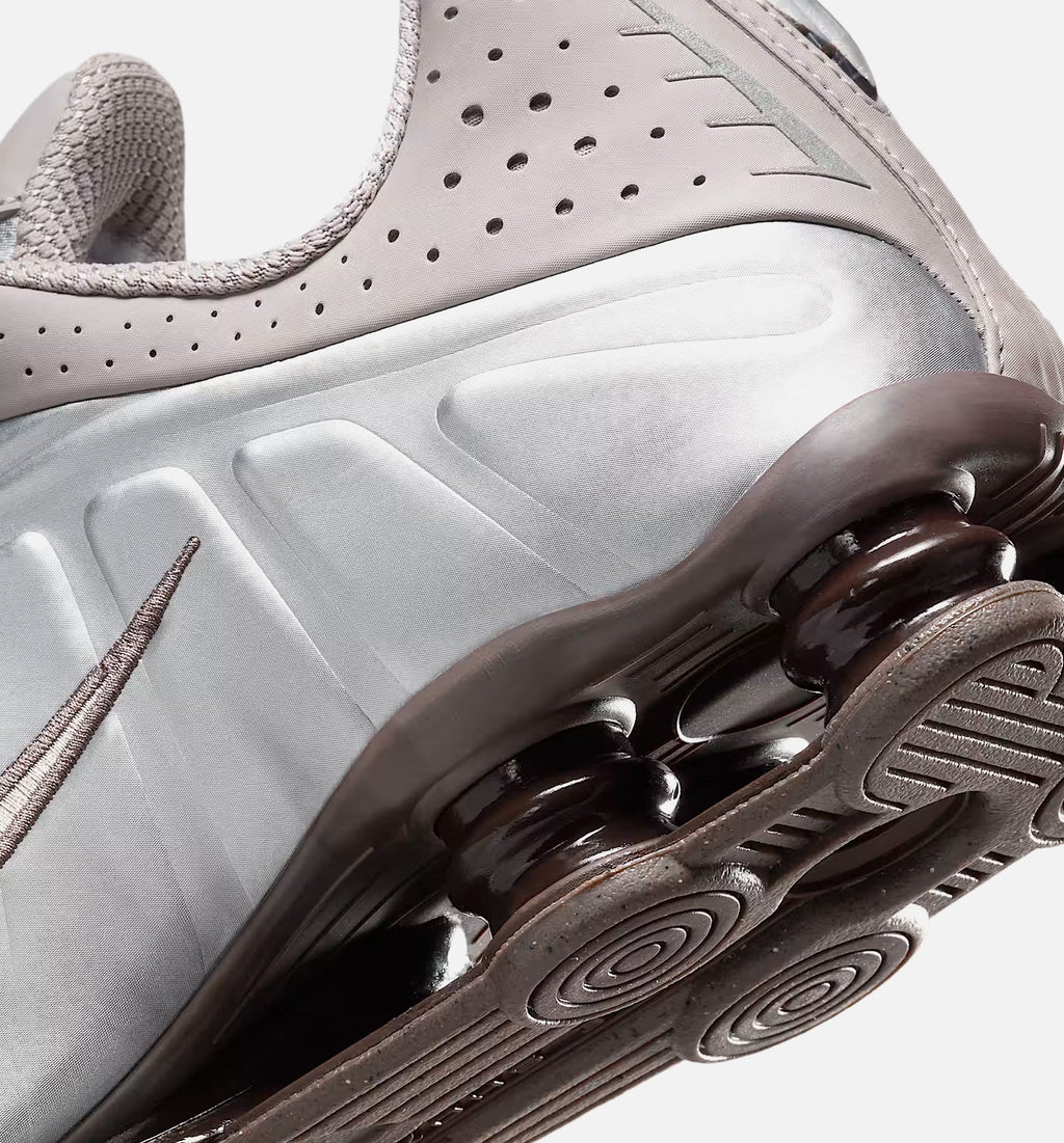 Nike Shox R4 Men's Shoe – Cave Stone/College Grey/Baroque Brown