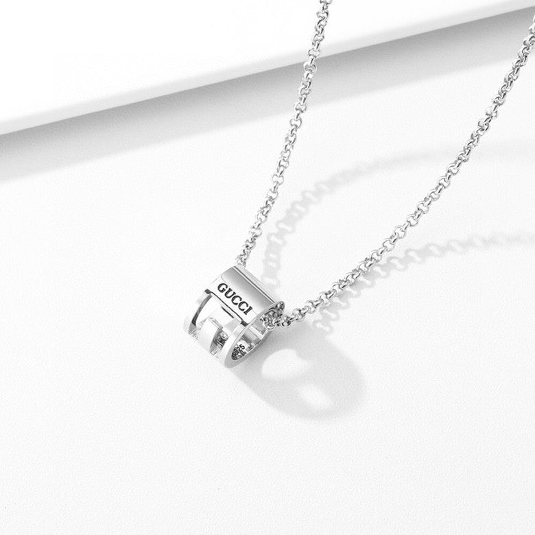 Gucci Vintage Interlocking Couple Necklace