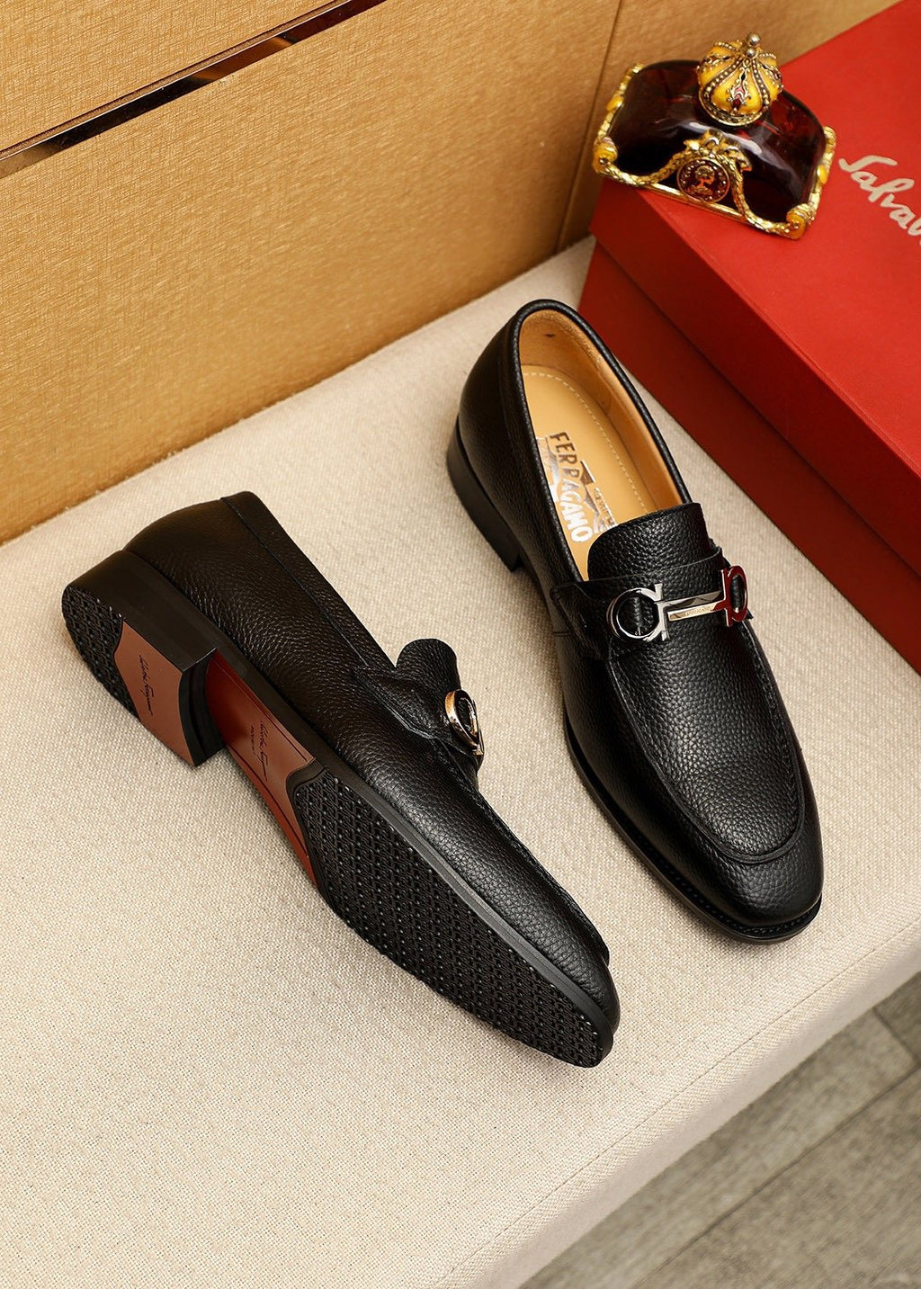 Ferragamo Men's Pebble Leather Buckle Loafers