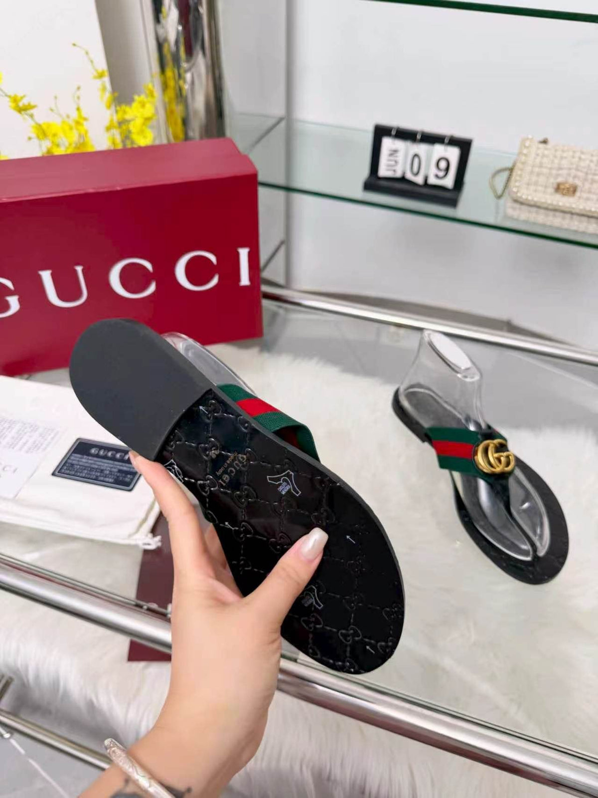Gucci Green-Red Strap Thong Sandals